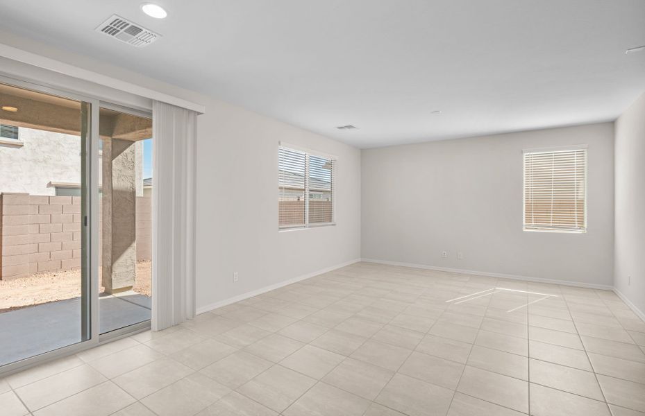 Spacious, unfurnished interior of a new home in Asante- Atrium Series, Surprise (Image 21).