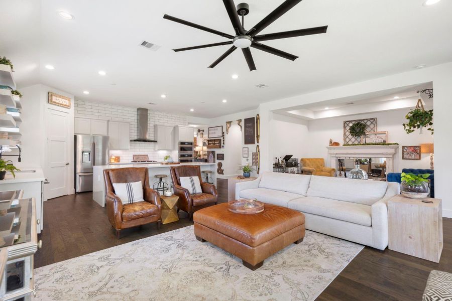 Furnished interior view inside a new home in Water Crest on Lake Conroe - LAKE FRONT, Conroe (Image 24). Furnished interior view inside a new home in Water Crest on Lake Conroe - LAKE FRONT, Conroe (Image 24).