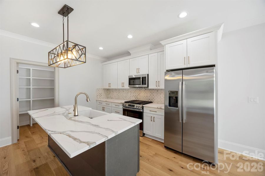 1329 Condon St, Charlotte, NC 28216