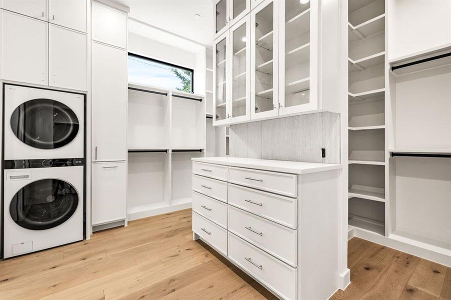 Furnished interior view inside a new home in , Dallas (Image 5). Furnished interior view inside a new home in , Dallas (Image 5).