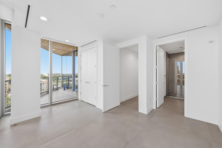 Spacious, unfurnished interior of a new home in , West Palm Beach (Image 39). Spacious, unfurnished interior of a new home in , West Palm Beach (Image 39).
