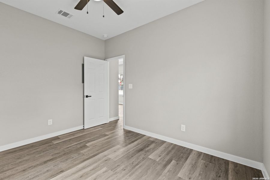 Spacious, unfurnished interior of a new home in , San Antonio (Image 16).
