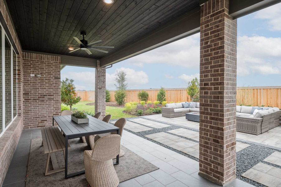 Representative exterior details of a home built from the Milan by Tri Pointe Homes in Dunham Pointe, Cypress (Image 27).