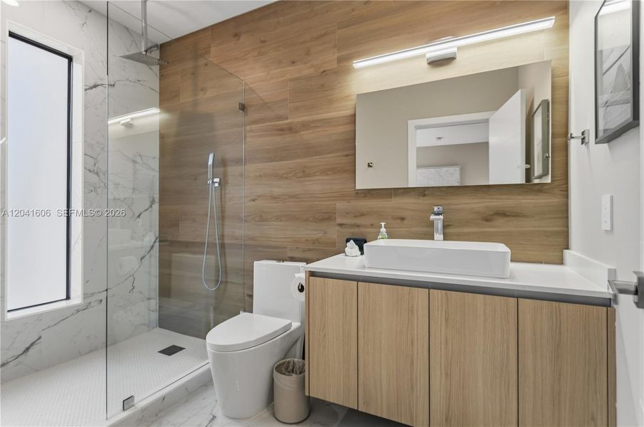 Furnished interior view inside a new home in , Fort Lauderdale (Image 9).