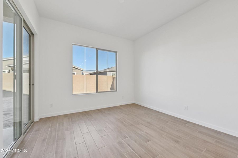 10-web-or-mls-E Stirrup St-S1212-010 10-web-or-mls-E Stirrup St-S1212-010