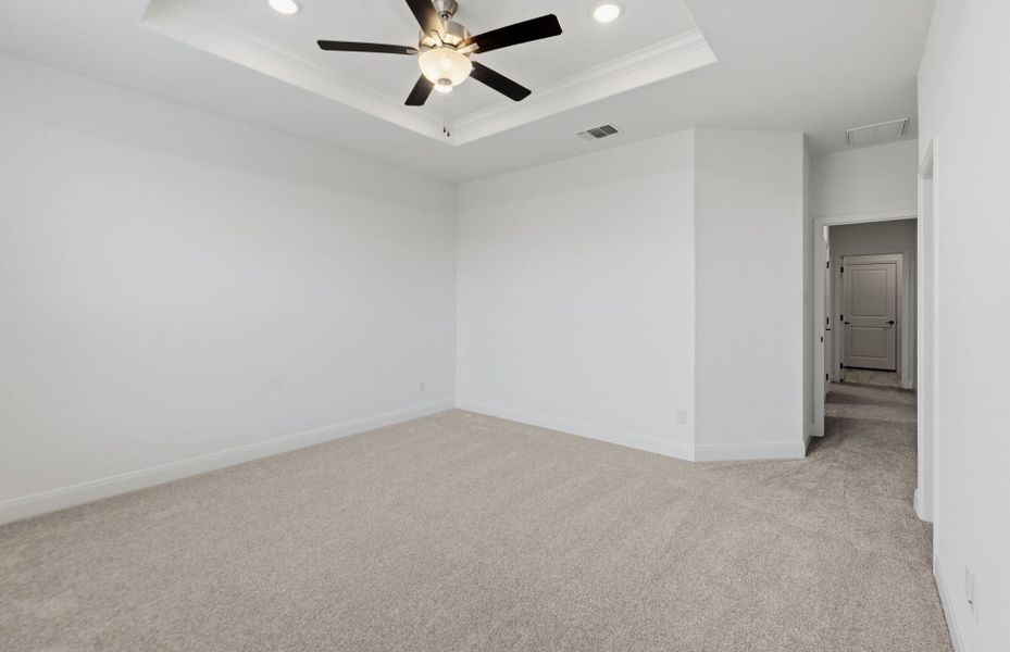 Spacious, unfurnished interior of a new home in Patterson Ranch, Georgetown (Image 30).