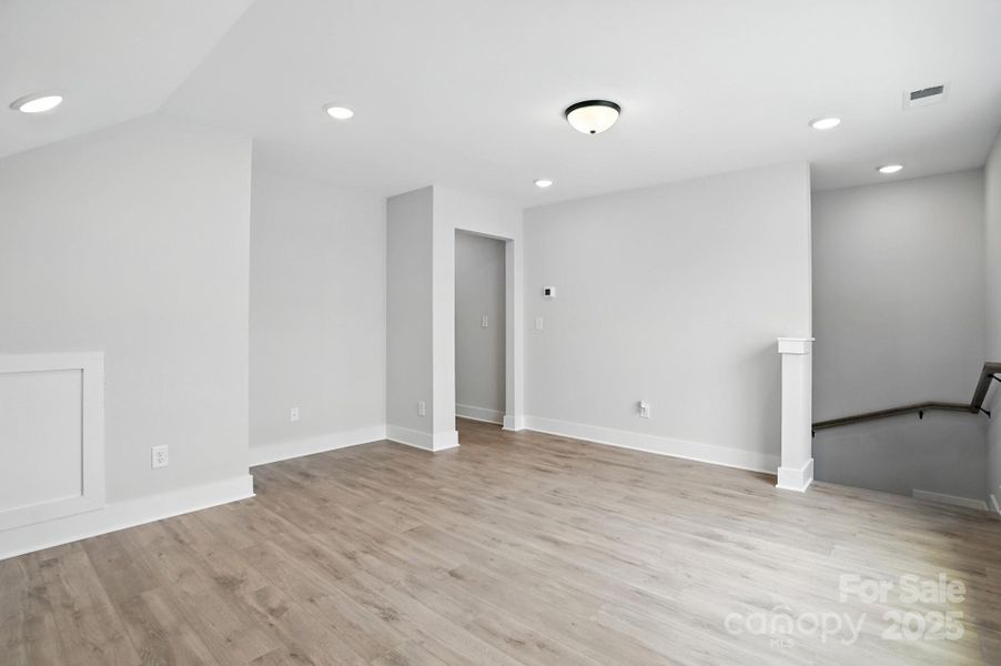 Image 14 of a home in Villas at Prestwick.