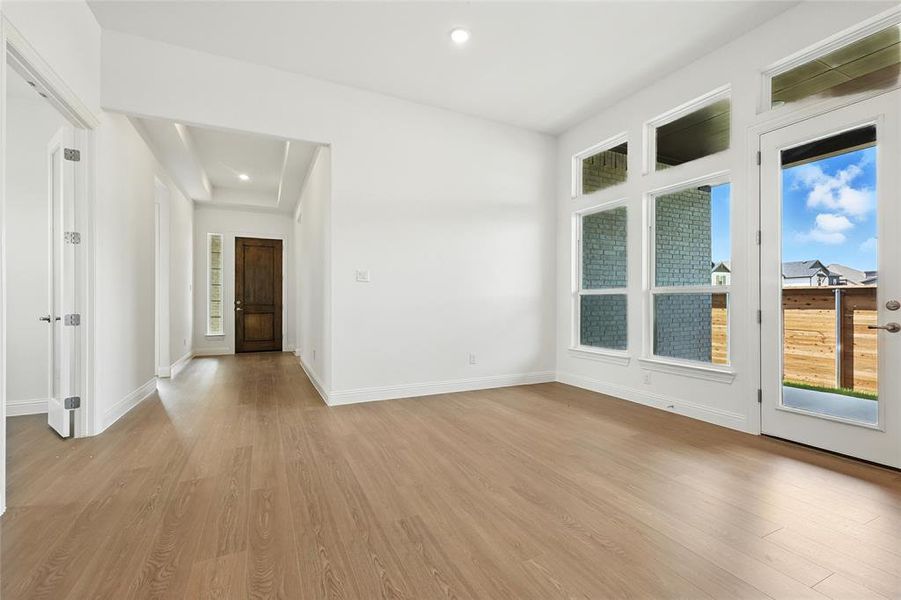 Spacious, unfurnished interior of a new home in Solterra Texas, Mesquite (Image 13).