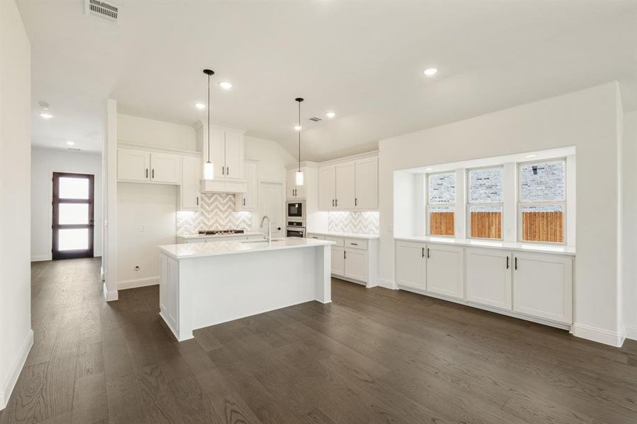 Furnished interior view inside a new home in Willow Wood Classic 50, McKinney (Image 11). Furnished interior view inside a new home in Willow Wood Classic 50, McKinney (Image 11).