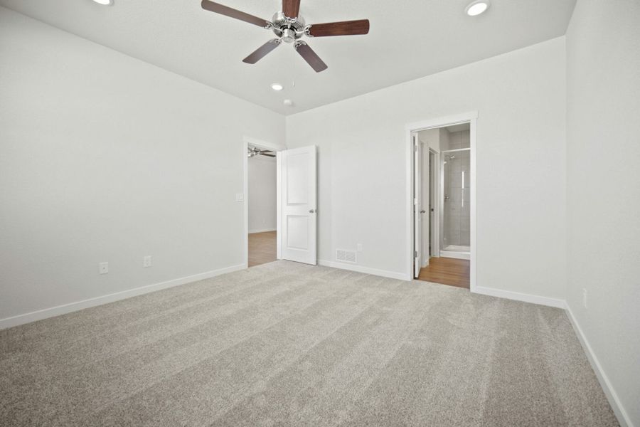 Representative unfurnished interior of a home built from the Manitou by View Homes in Aspen Meadows – Townhomes, Colorado Springs (Image 34). Representative unfurnished interior of a home built from the Manitou by View Homes in Aspen Meadows – Townhomes, Colorado Springs (Image 34).