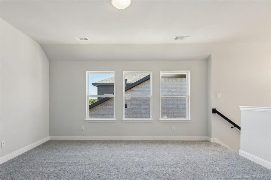 Spacious, unfurnished interior of a new home in Santorini, Seagoville (Image 20). Spacious, unfurnished interior of a new home in Santorini, Seagoville (Image 20).