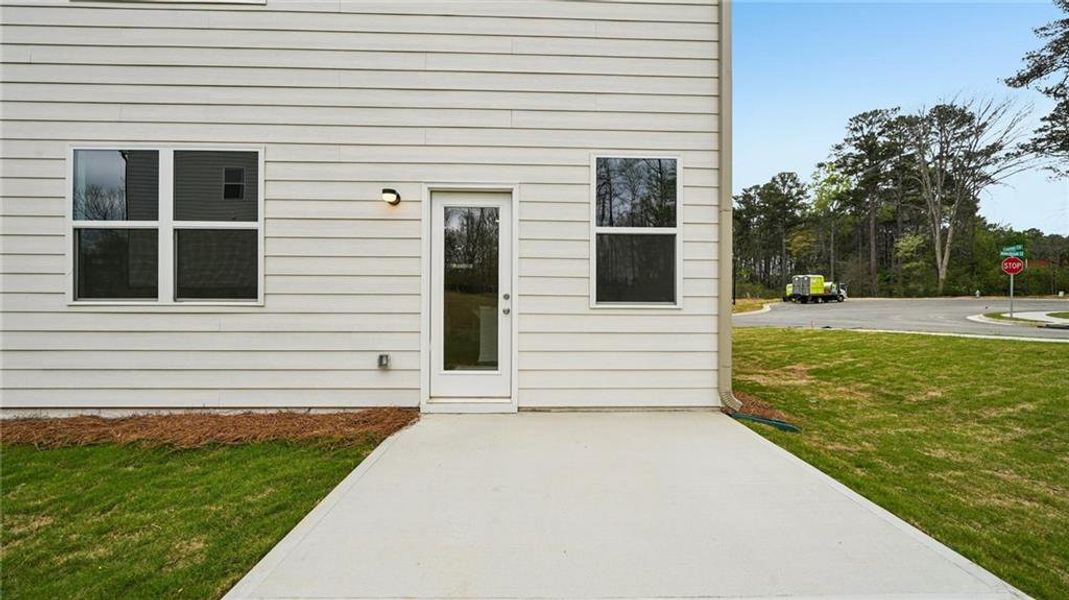 Exterior details and patio area of a home in Sherwood Manor, College Park (Image 3).