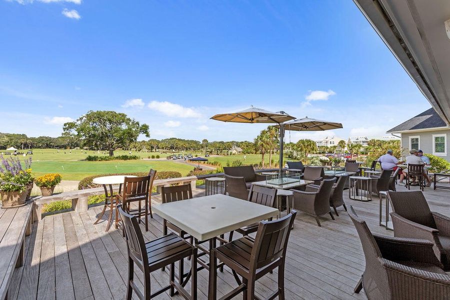 Exterior details and patio area of a home in , Seabrook Island (Image 37).