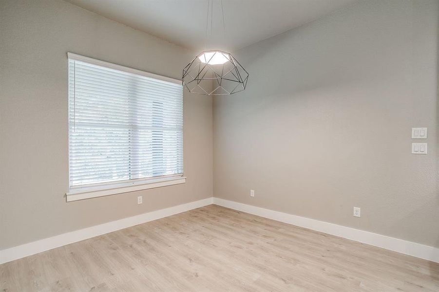 Spacious, unfurnished interior of a new home in , Bridgeport (Image 15).