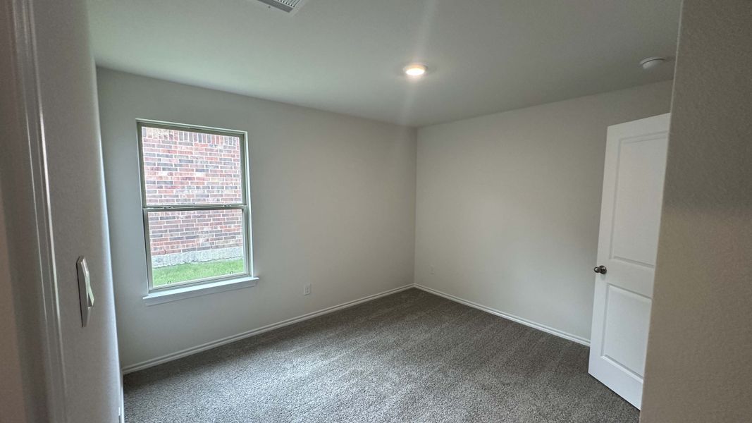Representative unfurnished interior of a home built from the DIANA by D.R. Horton in Northspur, Forney (Image 10).