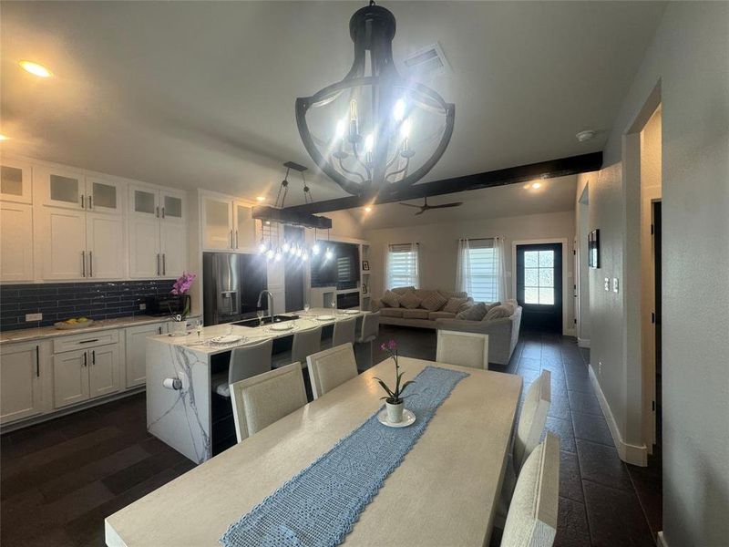 Furnished interior view inside a new home in , Alvarado (Image 27).