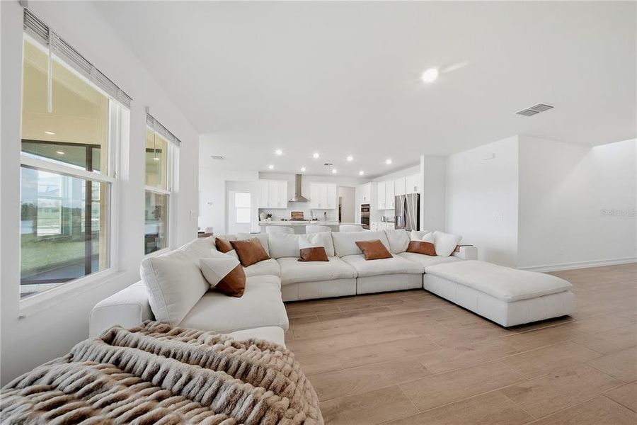 Furnished interior view inside a new home in Connerton, Land O' Lakes (Image 50).