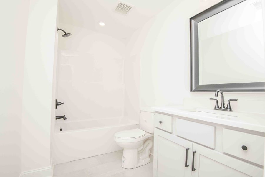 *Photo of example home. Selections and Finishes May Vary.*