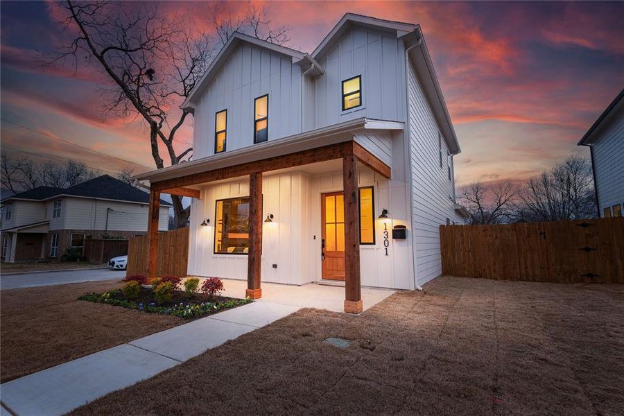 Exterior details and patio area of a home in , McKinney (Image 1). Exterior details and patio area of a home in , McKinney (Image 1).