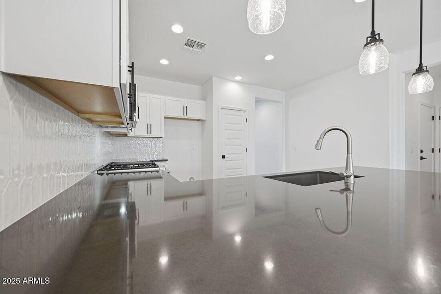 8827 W PASADENA Avenue - Ready Now! 8827 W PASADENA Avenue - Ready Now!