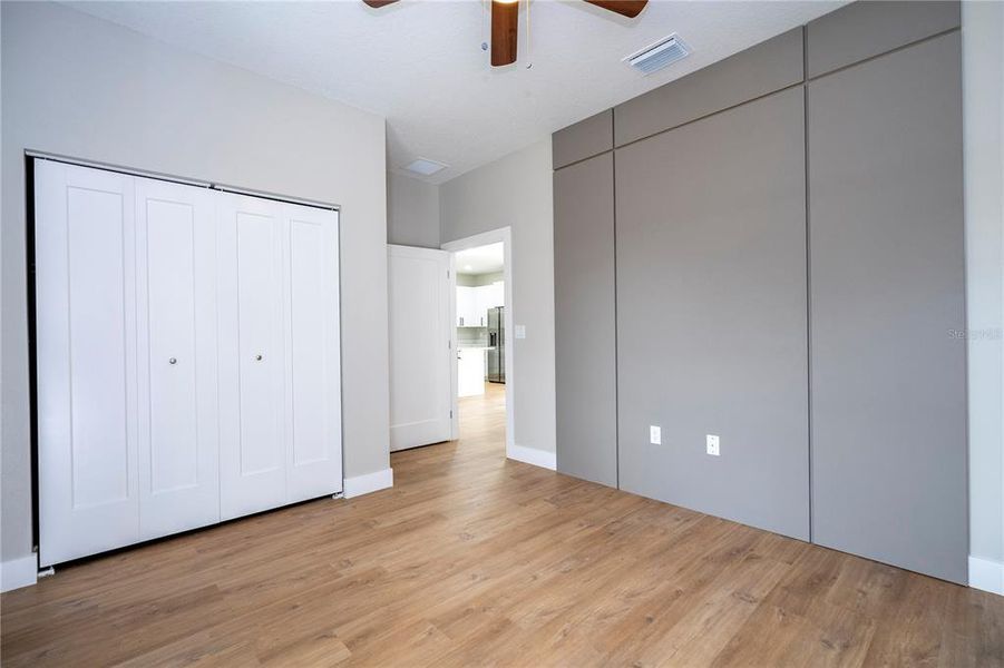 Spacious, unfurnished interior of a new home in , Ocklawaha (Image 15).