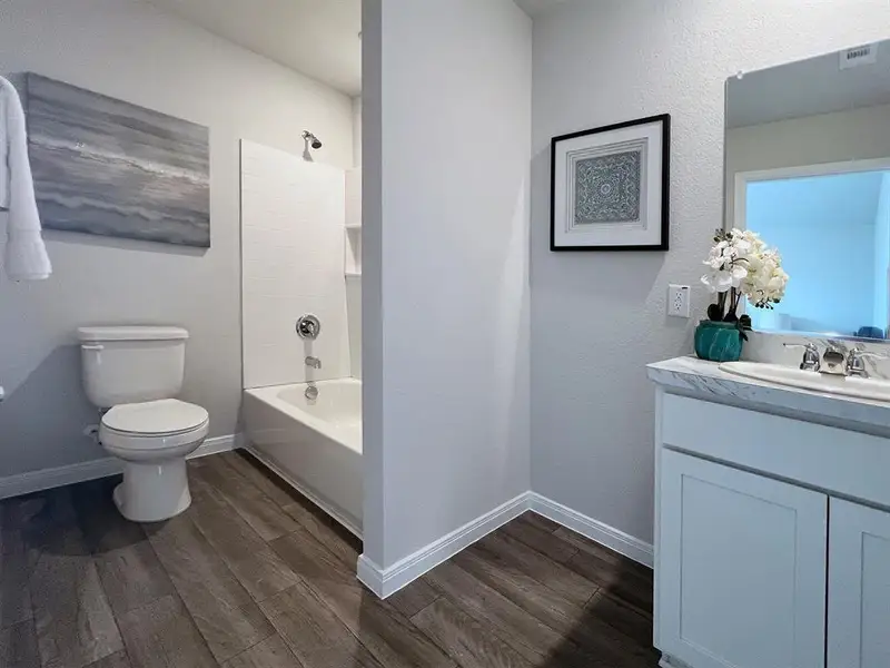 Furnished interior view inside a new home in Courtland Place, Cleburne (Image 6).