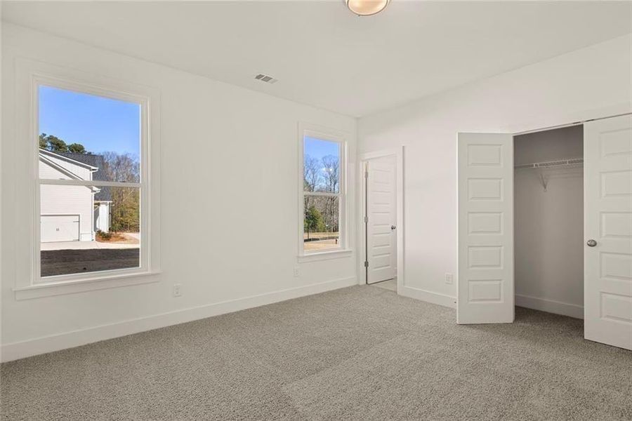 Spacious, unfurnished interior of a new home in , Gainesville (Image 60).