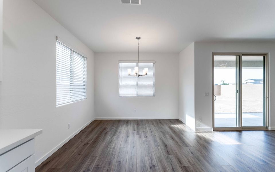 Spacious, unfurnished interior of a new home in Rancho Mirage, Maricopa (Image 13). Spacious, unfurnished interior of a new home in Rancho Mirage, Maricopa (Image 13).
