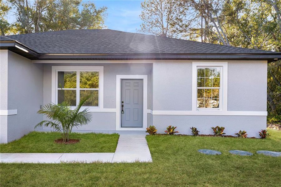 Exterior details and patio area of a home in , Dunnellon (Image 25). Exterior details and patio area of a home in , Dunnellon (Image 25).