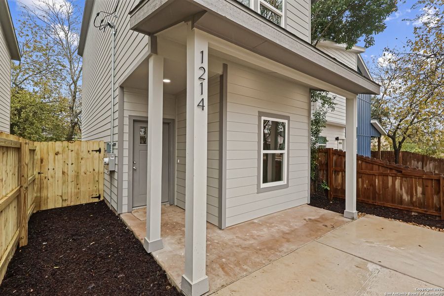 Exterior details and patio area of a home in , San Antonio (Image 16).