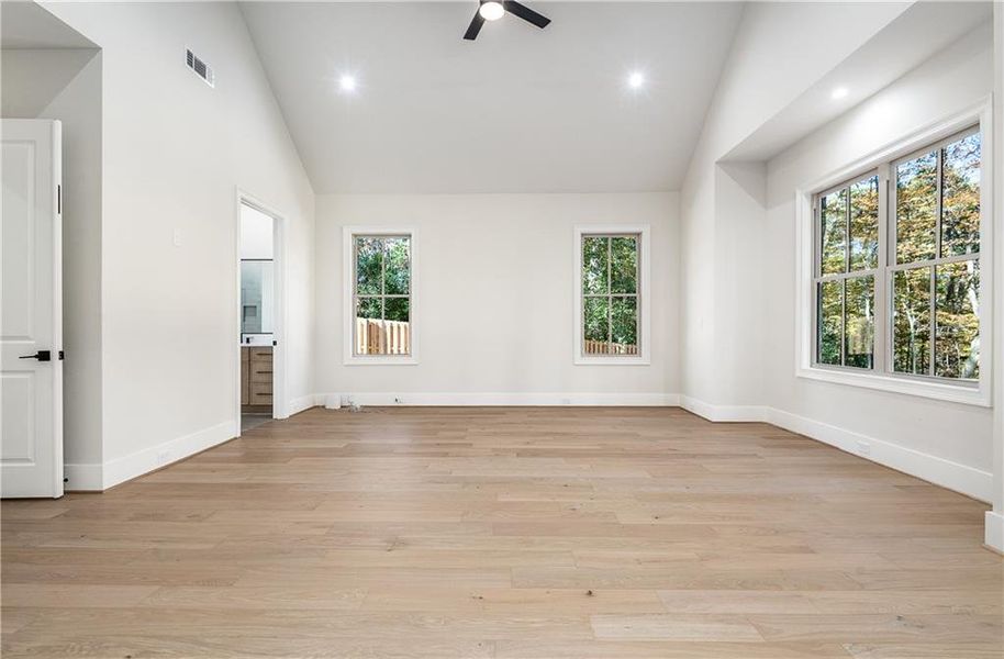 Spacious, unfurnished interior of a new home in , Tucker (Image 26).