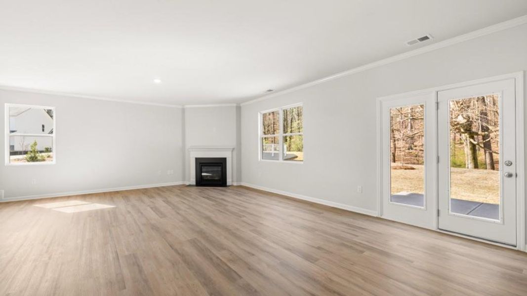 Spacious, unfurnished interior of a new home in Liberty Crossing, Braselton (Image 15).