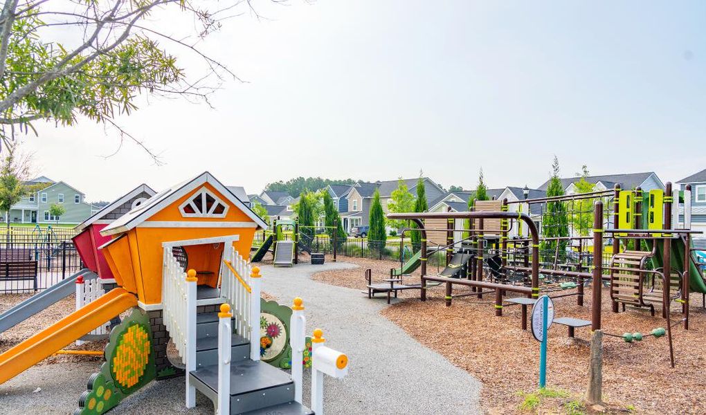 Community amenities in Sweetgrass at Summers Corner, Summerville (Image 11). Community amenities in Sweetgrass at Summers Corner, Summerville (Image 11).