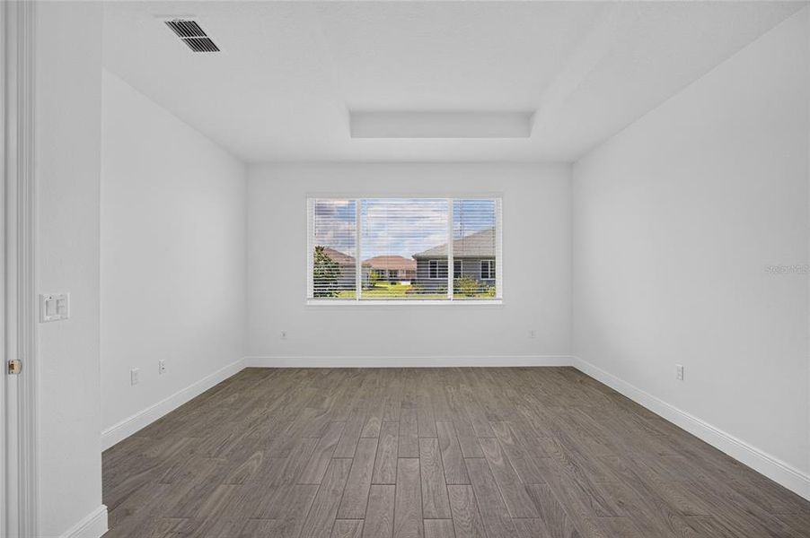 Spacious, unfurnished interior of a new home in , Ocala (Image 43).