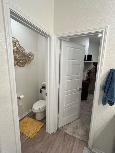 En-Suite Primary bathroom with a private water closet and large walk-in closet. En-Suite Primary bathroom with a private water closet and large walk-in closet.