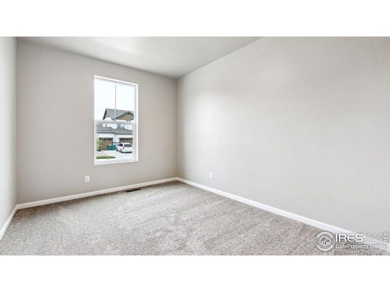 Spacious, unfurnished interior of a new home in Highlands Preserve, Mead (Image 10).