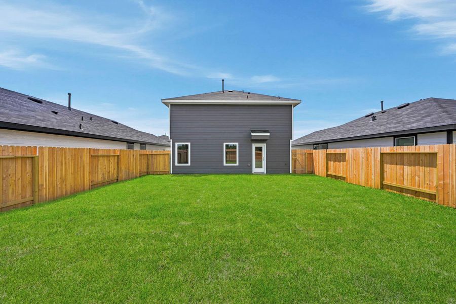 Exterior details and patio area of a home in Sunset Valley, Hockley (Image 2).