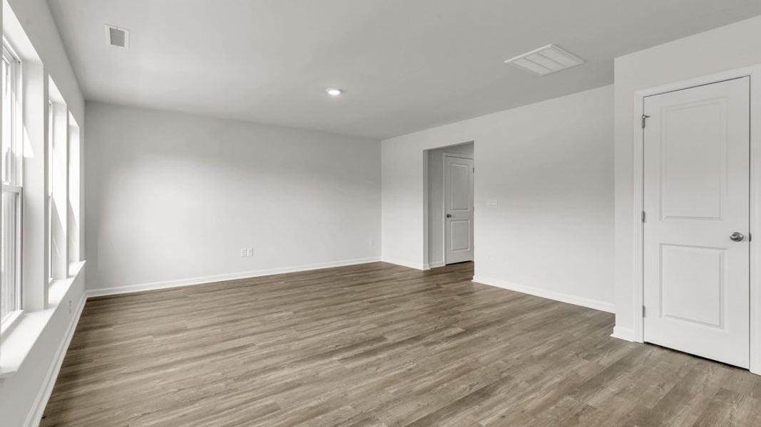 Spacious, unfurnished interior of a new home in Willow Mill, Thomasville (Image 10). Spacious, unfurnished interior of a new home in Willow Mill, Thomasville (Image 10).