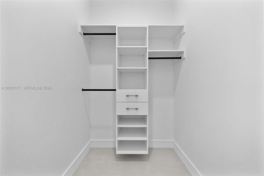 Image 34 of a home in .