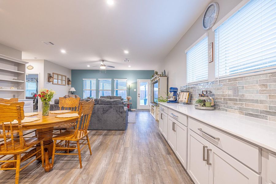 Furnished interior view inside a new home in River Ranch Meadows, Dayton (Image 18). Furnished interior view inside a new home in River Ranch Meadows, Dayton (Image 18).