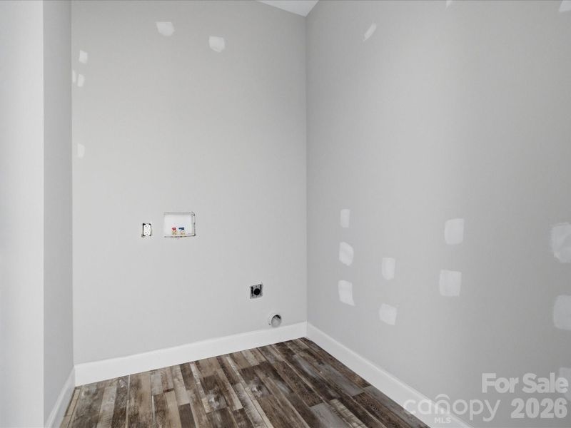 Spacious, unfurnished interior of a new home in , Clover (Image 29).