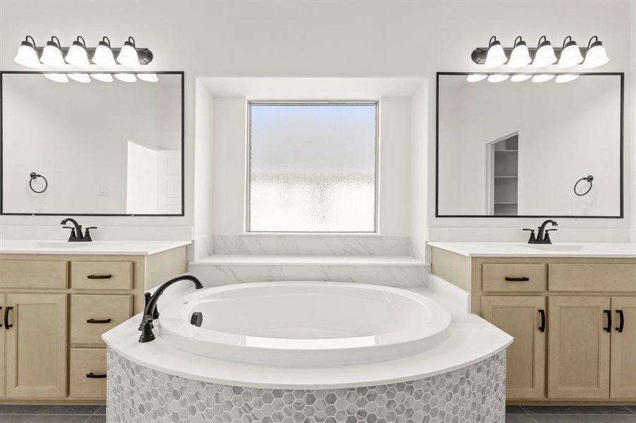 23. 610 Tenor - Bath (2) 23. 610 Tenor - Bath (2)