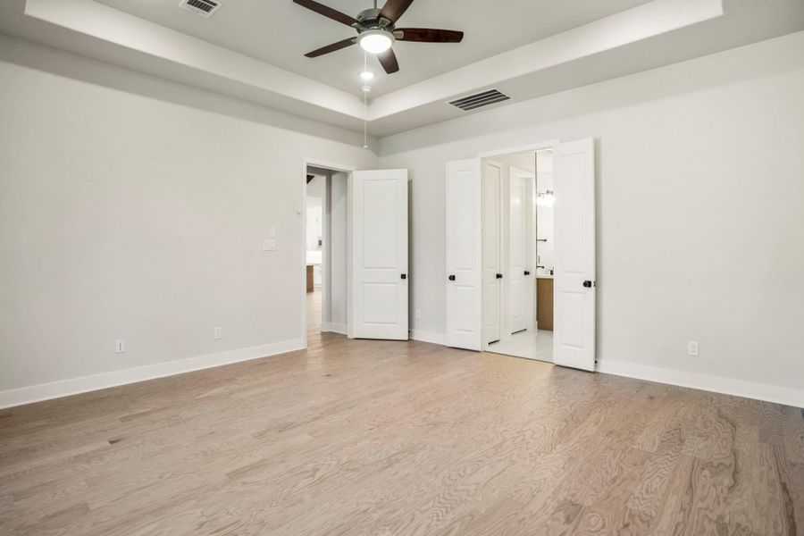 Spacious, unfurnished interior of a new home in The Woodlands Hills, Willis (Image 26).