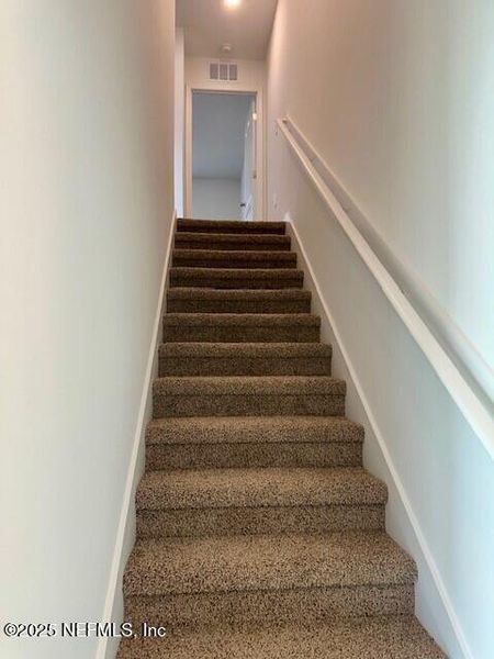 Spacious, unfurnished interior of a new home in Corsair, Middleburg (Image 19).