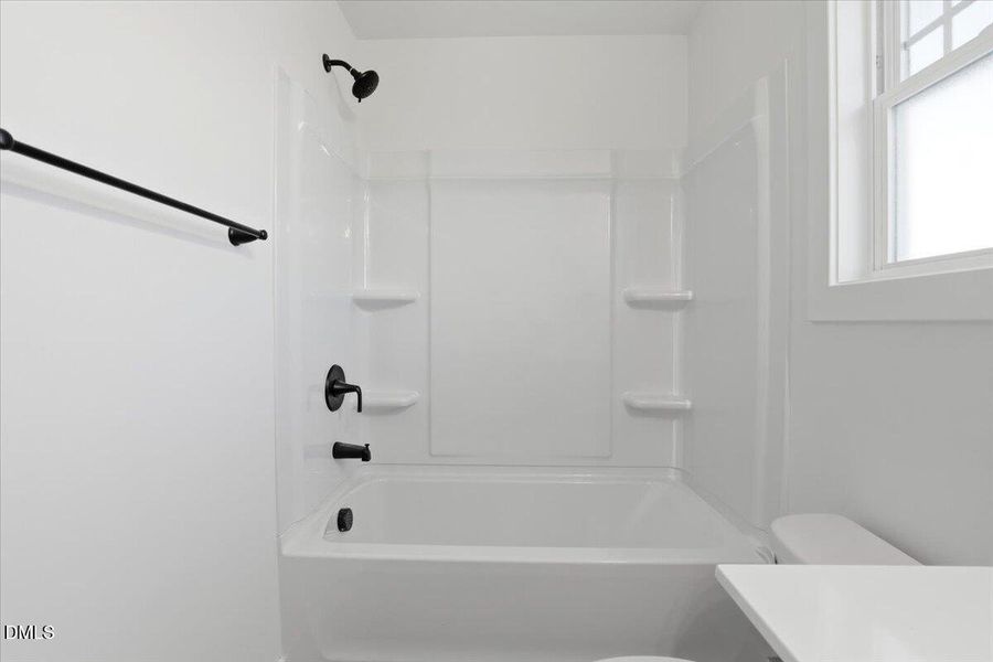 37-105 Brighton St-37