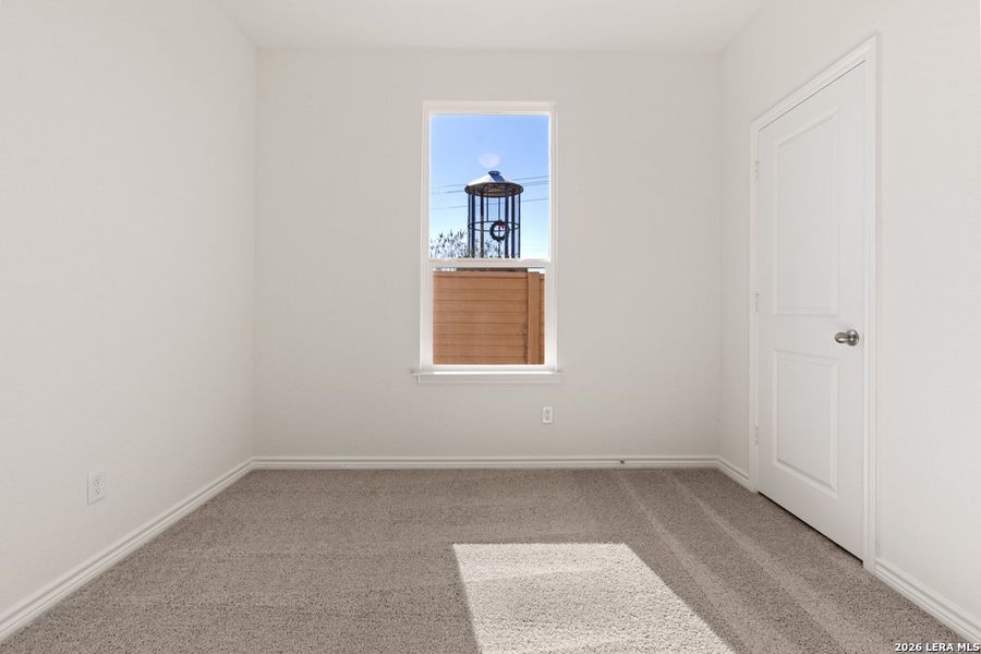 Spacious, unfurnished interior of a new home in Woodside Farms, Seguin (Image 23).