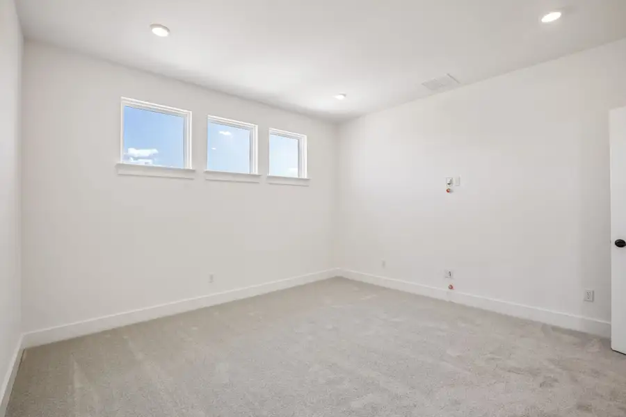 Representative unfurnished interior of a home built from the Anderson by Taylor Morrison in Easton Park, Austin (Image 21).
