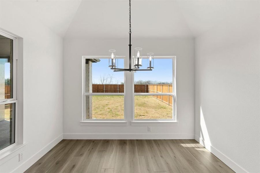 Spacious, unfurnished interior of a new home in Inspiration, Lucas (Image 28).