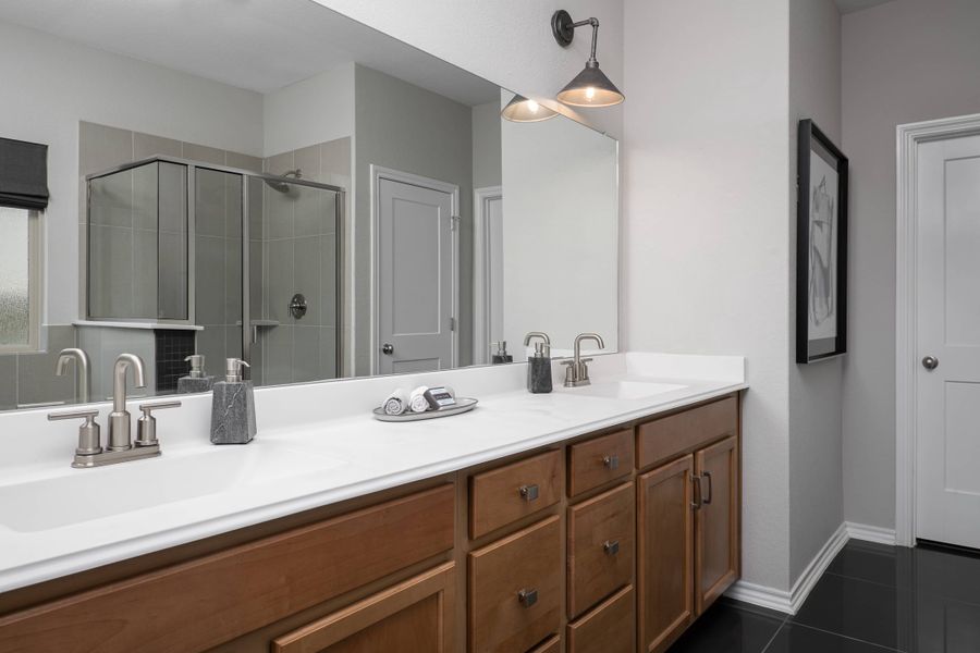 Representative furnished interior of a home built from the Kennedy by Ashton Woods in Hennersby Hollow, San Antonio (Image 12).
