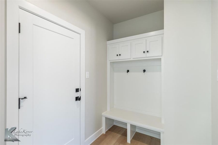 Spacious, unfurnished interior of a new home in , Abilene (Image 32).